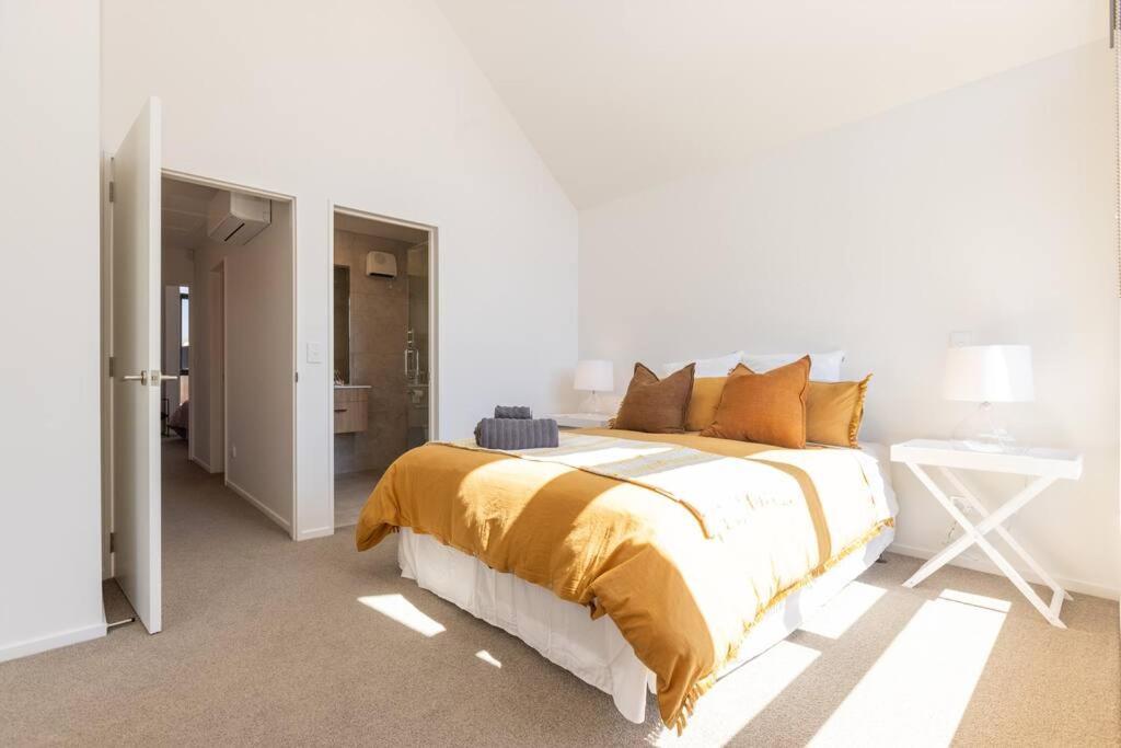 Inner City Luxury With Free Parking Christchurch Exterior photo