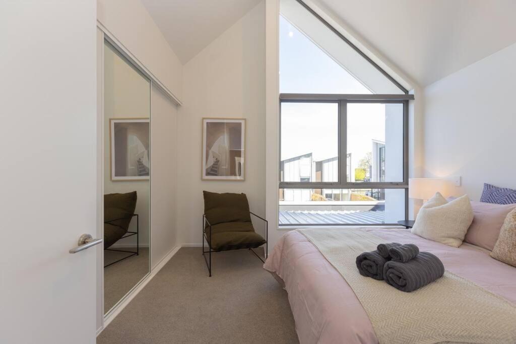 Inner City Luxury With Free Parking Christchurch Exterior photo