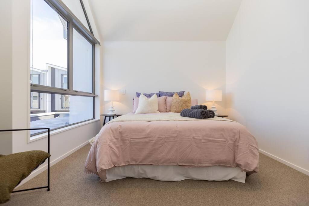Inner City Luxury With Free Parking Christchurch Exterior photo