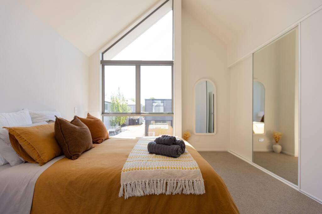 Inner City Luxury With Free Parking Christchurch Exterior photo
