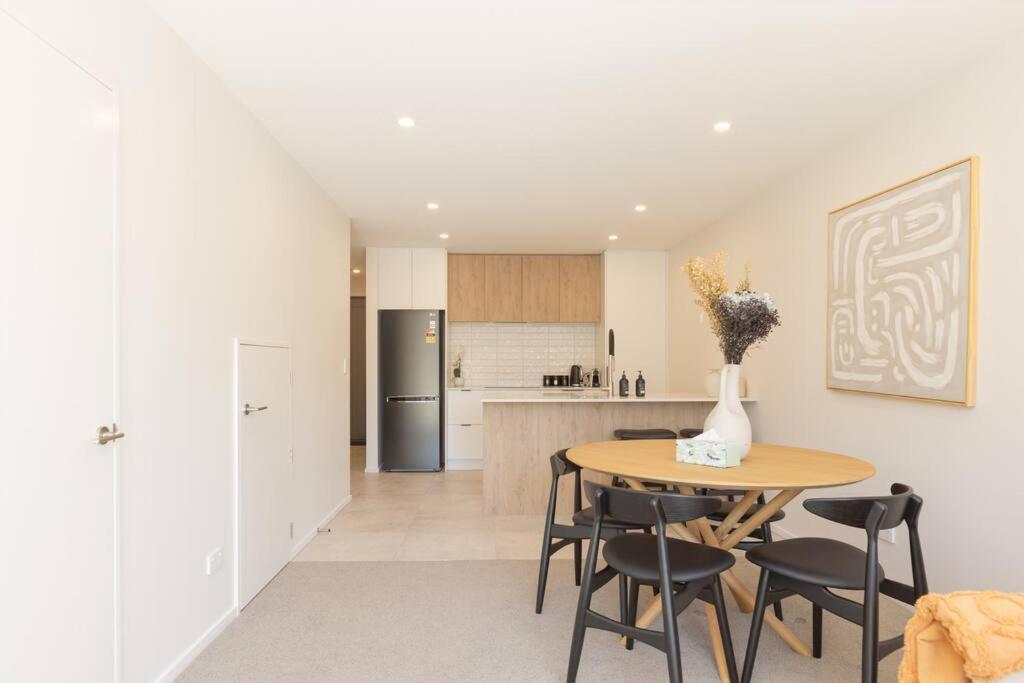 Inner City Luxury With Free Parking Christchurch Exterior photo