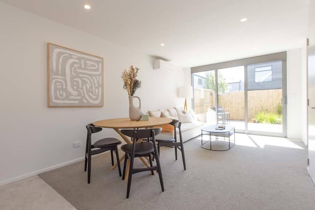 Inner City Luxury With Free Parking Christchurch Exterior photo